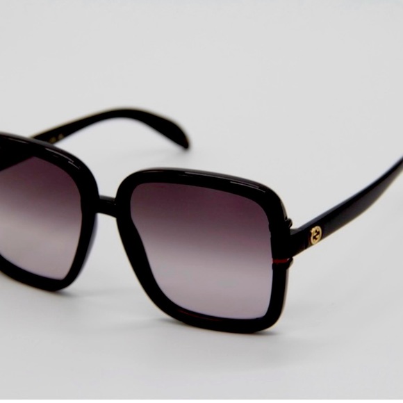 NEW GUCCI SUNGLASSES - Picture 5 of 6